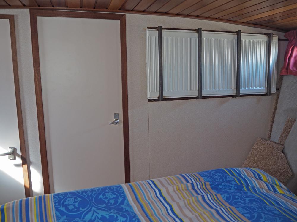 Aft cabin, Accommodation